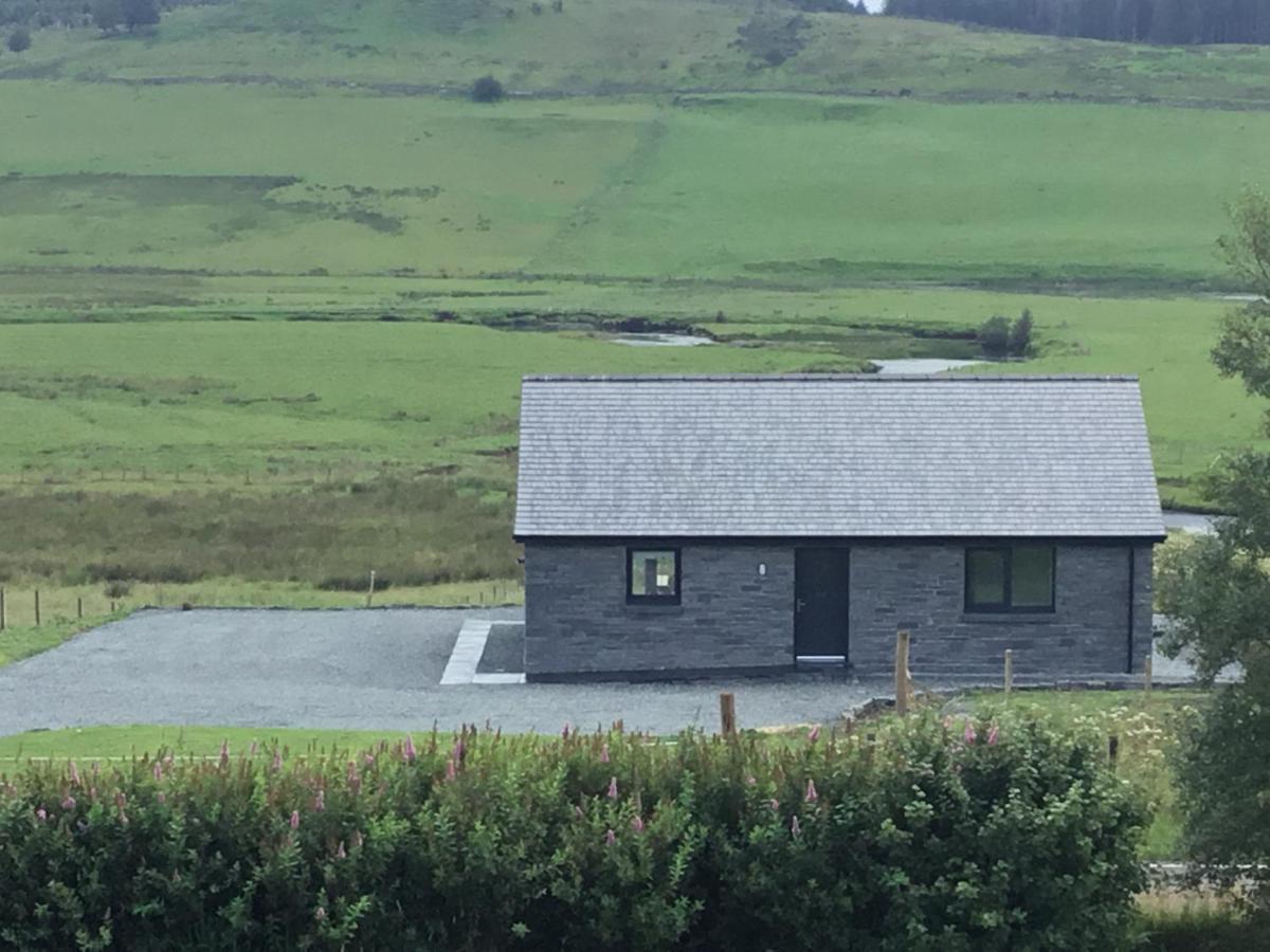 Poachers Bothy Villa Skeabost Exterior photo